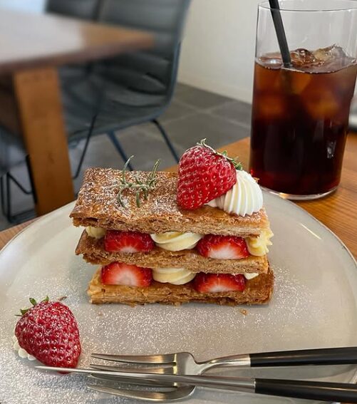 Lagurus cake&bread（ラグラス）のナポレオンパイ