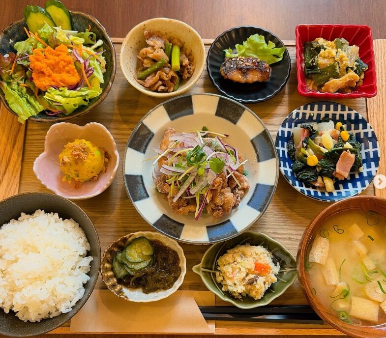 堺カフェ　CAFE&KITCHEN GINGER　おぼんランチ