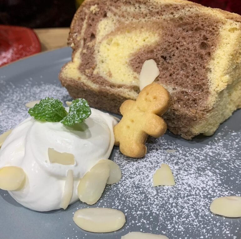 堺カフェ　CAFE&KITCHEN GINGER　マーブルシフォンケーキ