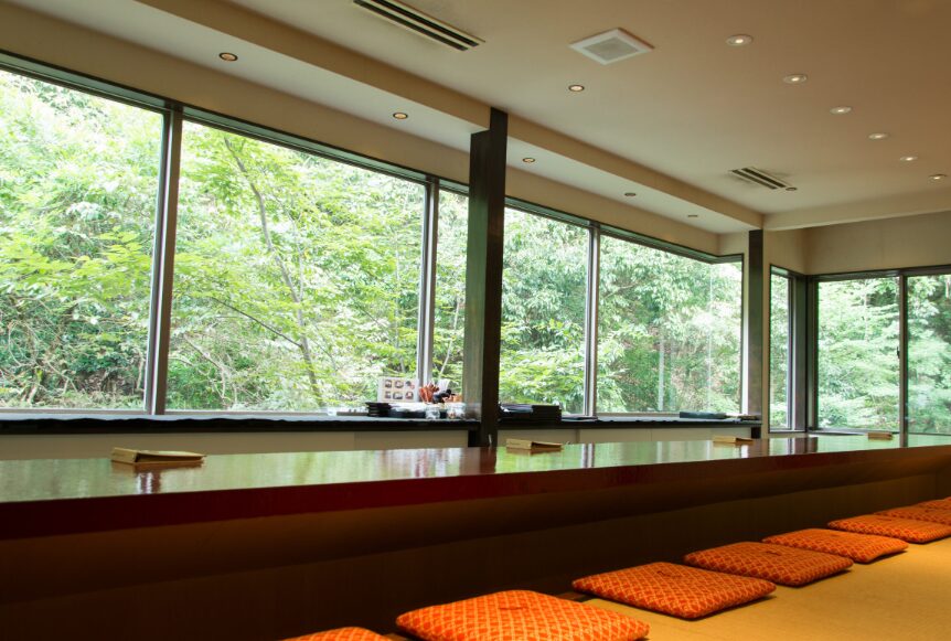 カフェ＆ギャラリー ゆずりは店内