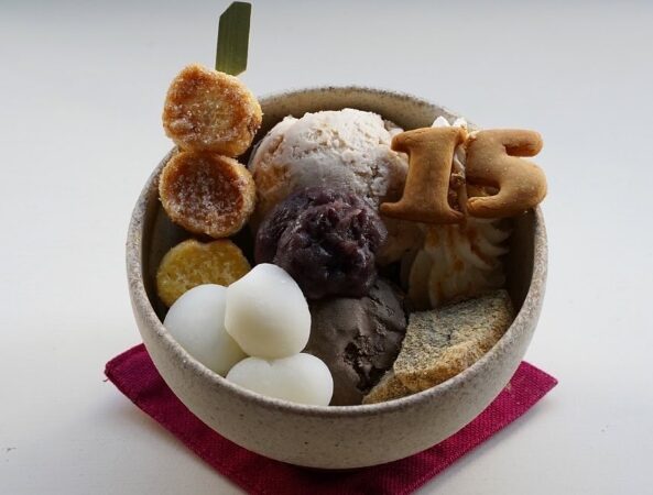 alt="大阪 谷町六丁目 十五番だんご 団子 和菓子"
だんごのスイーツ