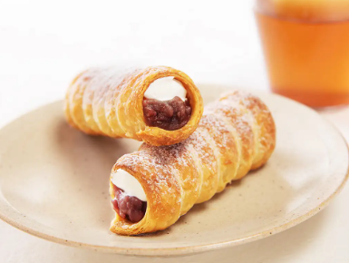 大阪の百貨店で楽しめる赤福カフェのコルネ