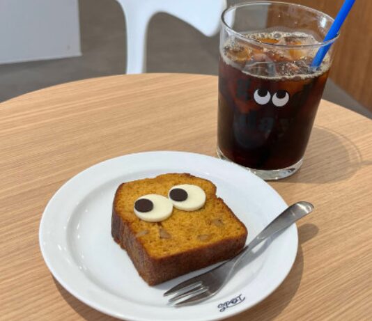 中崎町の静かなカフェ「SPOT」で楽しむドリップコーヒーとケーキ