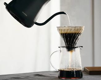 BALMUDA The Potでコーヒーを淹れる