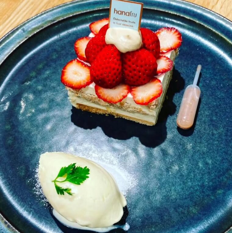 FRUiT 阪神梅田店のいちごケーキ