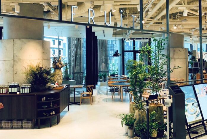 FRUiT 阪神梅田店の店内