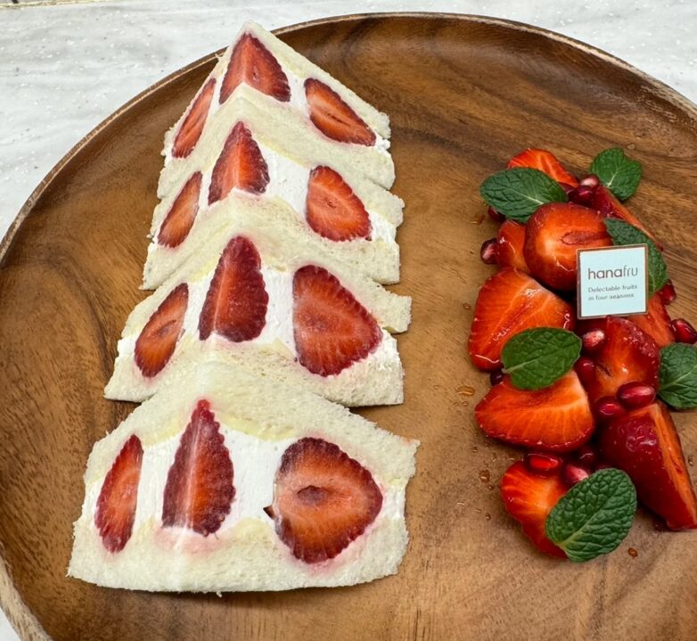 FRUiT 阪神梅田店のフルーツサンド