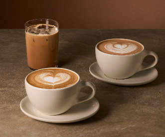 ブルーボトルコーヒー 梅田茶屋町カフェのカフェラテ