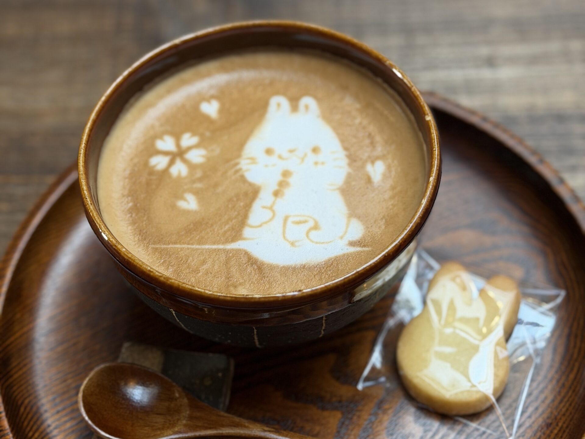 うさぎとぼくのカフェラテ（うさぎのラテアート）