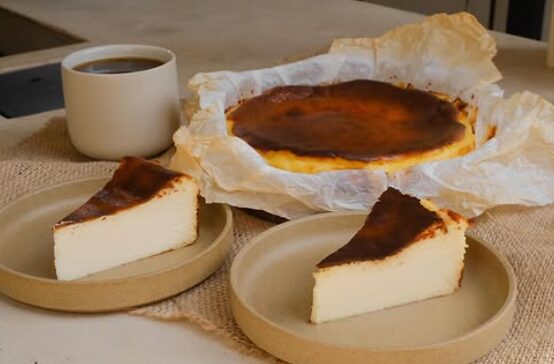 HICARU COFFEE ROASTERの濃厚なバスクチーズケーキとコーヒー