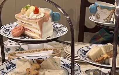 オールド・ローズ・ガーデンのアフタヌーンティー オールド・ローズ・ガーデンのアフタヌーンティー