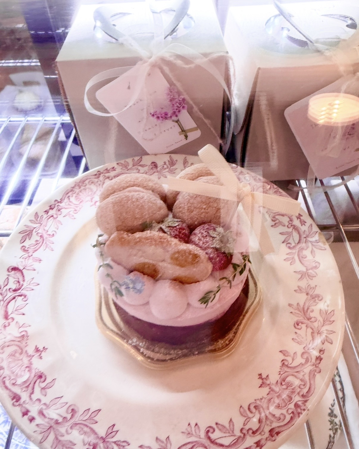 喫茶 tameikiのいちごを飾ったケーキ